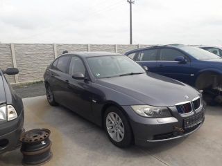 bontott BMW 3 E90 Motor Tartó Bak Jobb