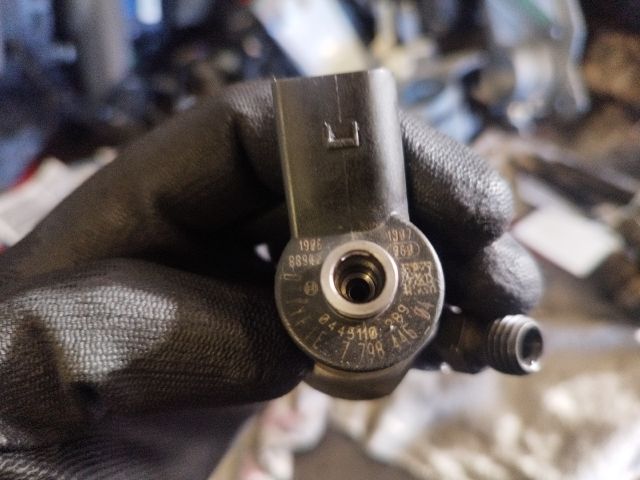 bontott BMW 3 E90 Porlasztó (1 db)