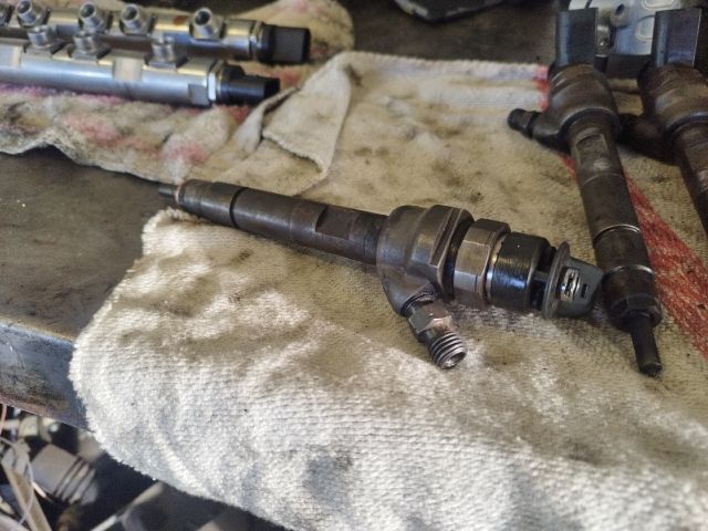 bontott BMW 3 E90 Porlasztó (1 db)