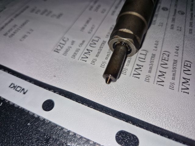 bontott BMW 3 E90 Porlasztó (1 db)