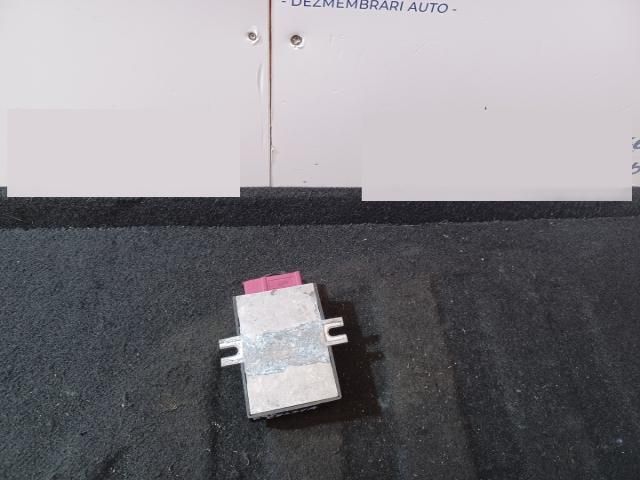 bontott BMW 3 E90 Üzemanyag Szivattyú Relé