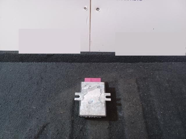 bontott BMW 3 E90 Üzemanyag Szivattyú Relé