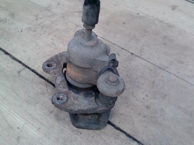 bontott BMW 3 E90 Bal hátsó Féknyereg Munkahengerrel