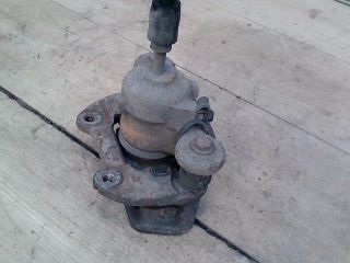 bontott BMW 3 E90 Bal hátsó Féknyereg Munkahengerrel