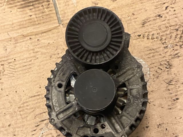 bontott BMW 3 E90 Generátor