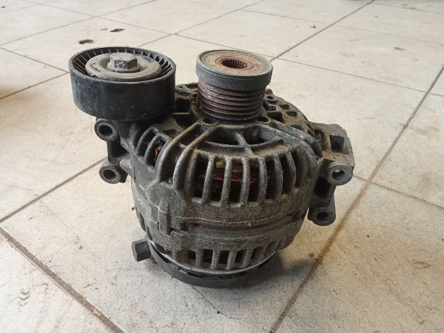 bontott BMW 3 E90 Generátor