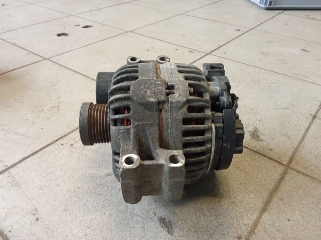 bontott BMW 3 E90 Generátor