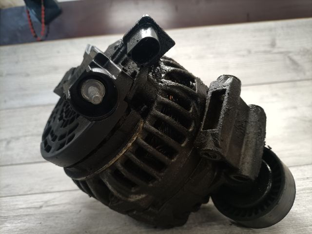 bontott BMW 3 E90 Generátor