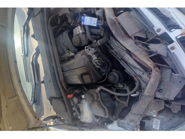 bontott BMW 3 E90 Homlokfal (Üres lemez)