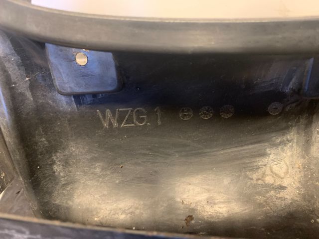 bontott BMW 3 E90 Homlokfal (Üres lemez)