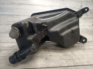 bontott BMW 3 E90 Kiegyenlítő Tartály