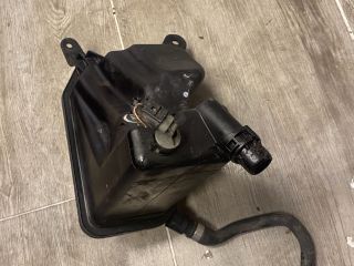 bontott BMW 3 E90 Kiegyenlítő Tartály