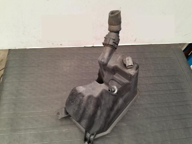 bontott BMW 3 E90 Kiegyenlítő Tartály