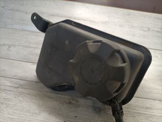 bontott BMW 3 E90 Kiegyenlítő Tartály