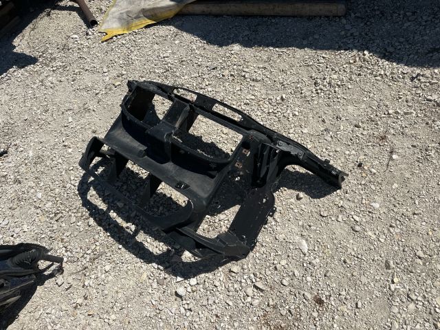 bontott BMW 3 E90 Klímahűtő Radiátor Keret