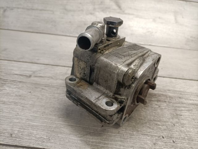 bontott BMW 3 E90 Kormányszervó Motor (Hidraulikus)