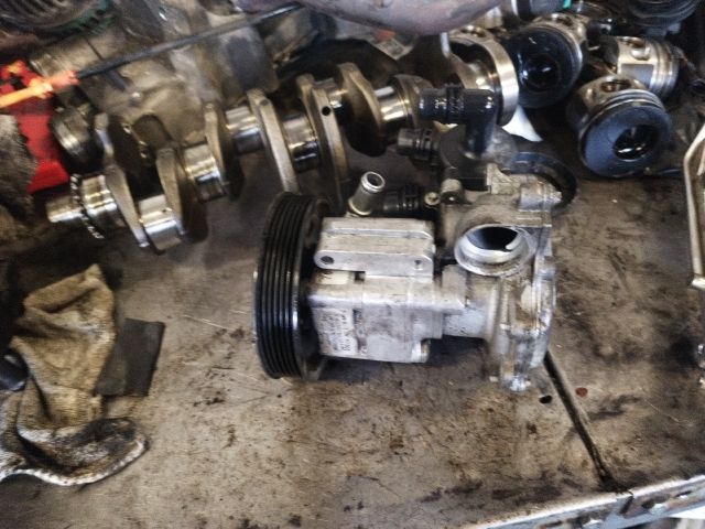 bontott BMW 3 E90 Kormányszervó Motor (Hidraulikus)