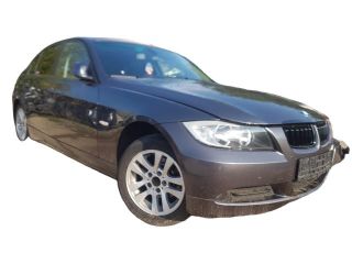 bontott BMW 3 E90 Kuplung Kiemelő Villa