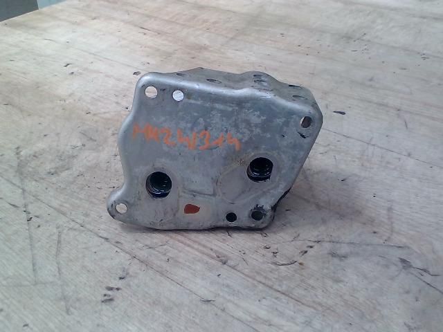 bontott BMW 3 E90 Olajhűtő