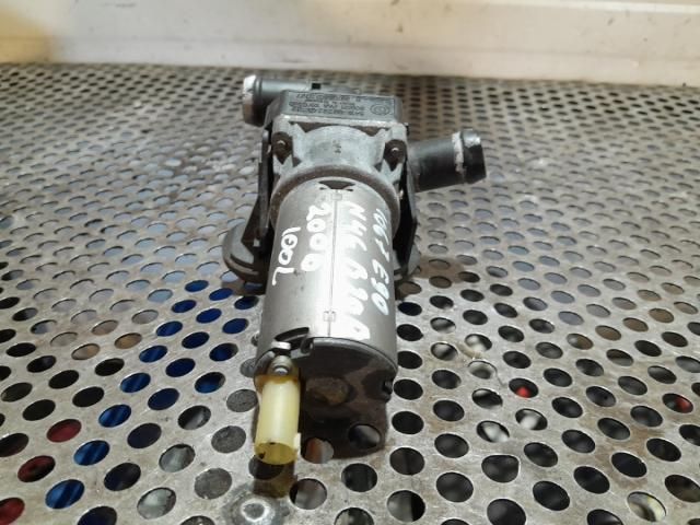 bontott BMW 3 E90 Vízpumpa