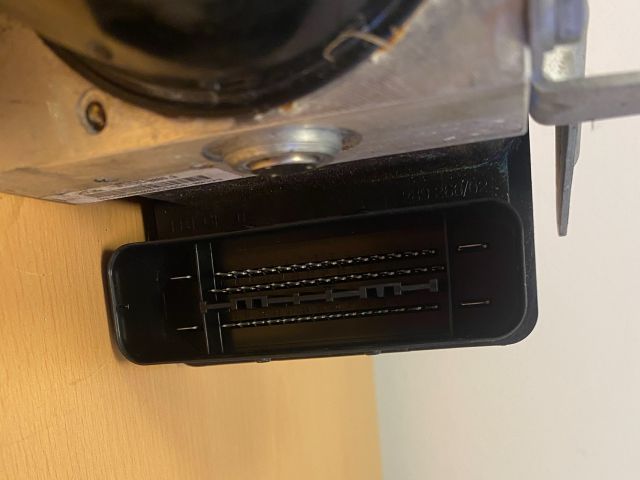 bontott BMW 3 E90 ABS Kocka