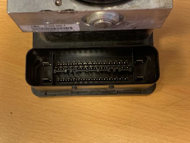 bontott BMW 3 E90 ABS Kocka