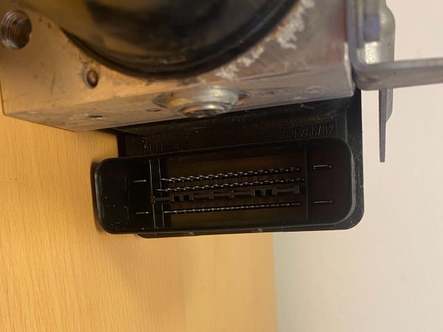 bontott BMW 3 E90 ABS Kocka