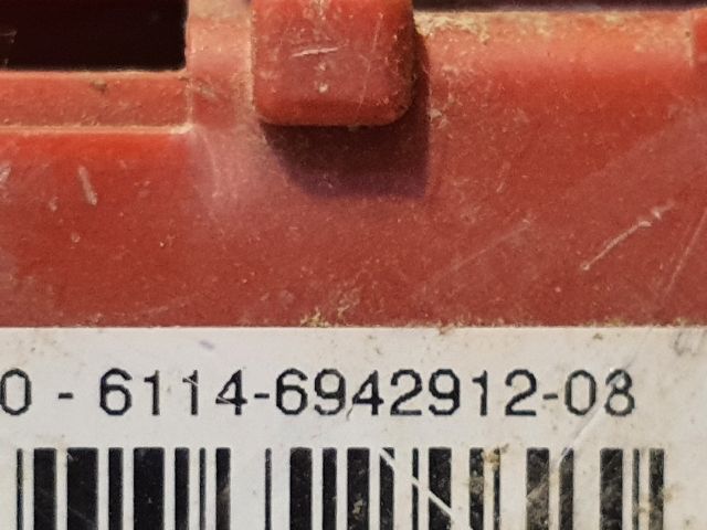 bontott BMW 3 E90 Biztosítéktábla Motortér