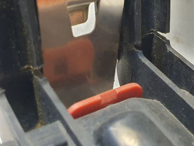 bontott BMW 3 E90 Biztosítéktábla Motortér