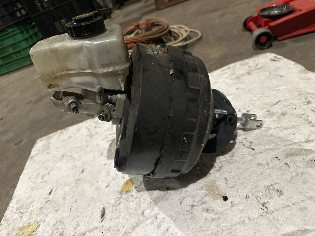 bontott BMW 3 E90 Fékrásegítő