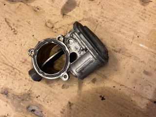 bontott BMW 3 E90 Fojtószelep (Elektromos)