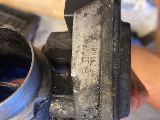 bontott BMW 3 E90 Fojtószelep (Elektromos)