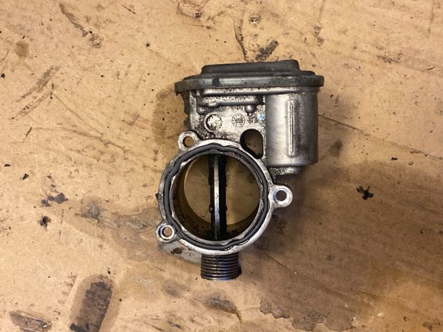 bontott BMW 3 E90 Fojtószelep (Elektromos)