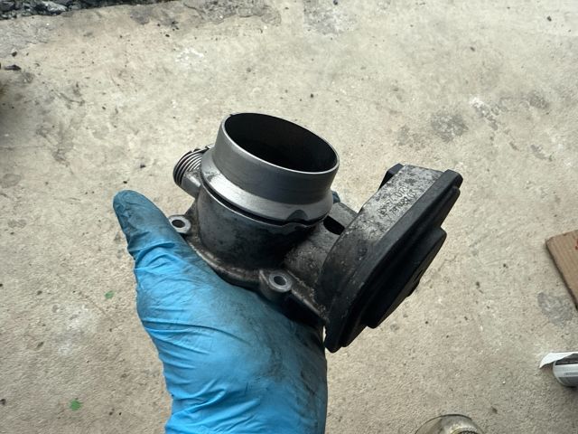 bontott BMW 3 E90 Fojtószelep (Elektromos)