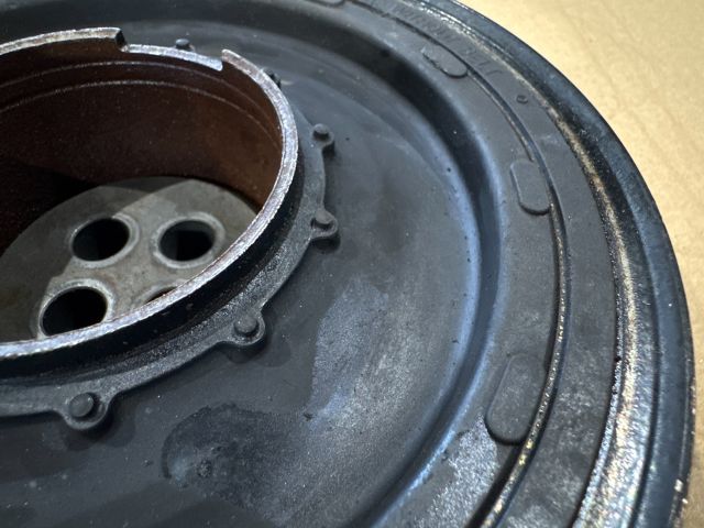 bontott BMW 3 E90 Főtengely Szíjtárcsa