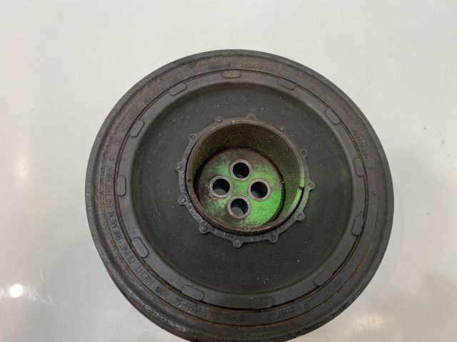 bontott BMW 3 E90 Főtengely Szíjtárcsa