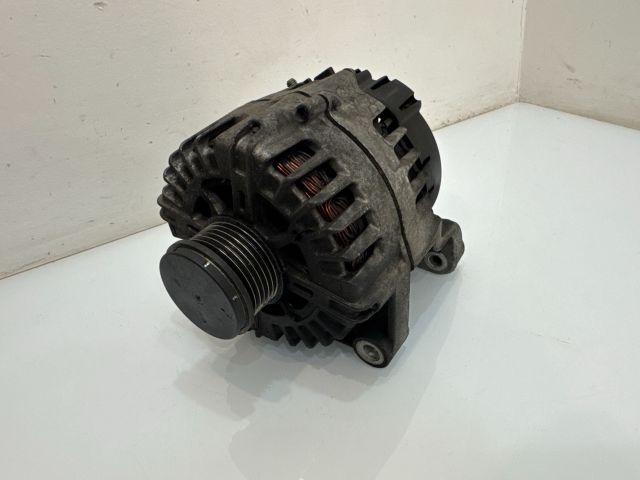 bontott BMW 3 E90 Generátor