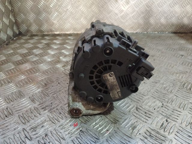 bontott BMW 3 E90 Generátor