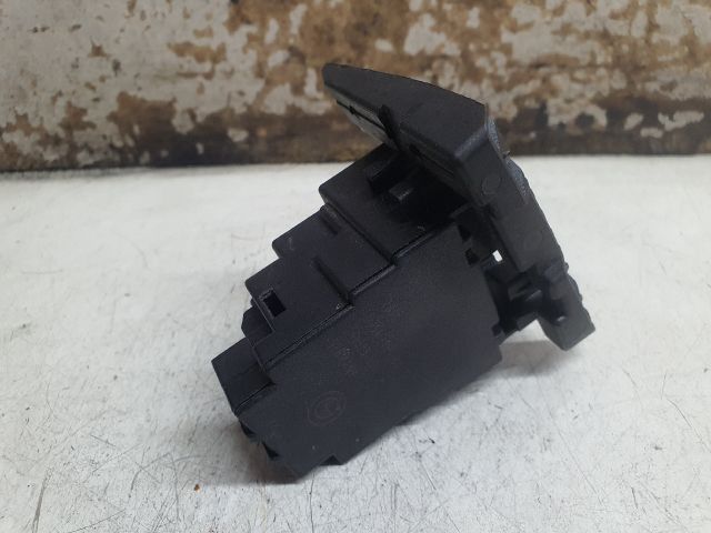 bontott BMW 3 E90 Gyújtáskapcsoló Házzal