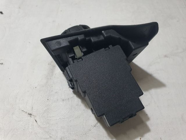 bontott BMW 3 E90 Gyújtáskapcsoló Házzal