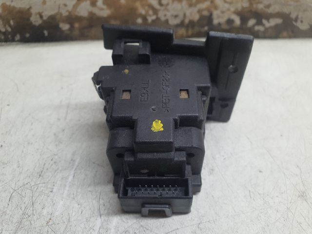 bontott BMW 3 E90 Gyújtáskapcsoló Házzal