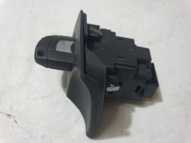 bontott BMW 3 E90 Gyújtáskapcsoló Házzal