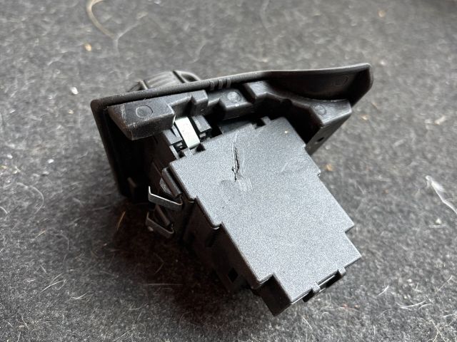 bontott BMW 3 E90 Gyújtáskapcsoló