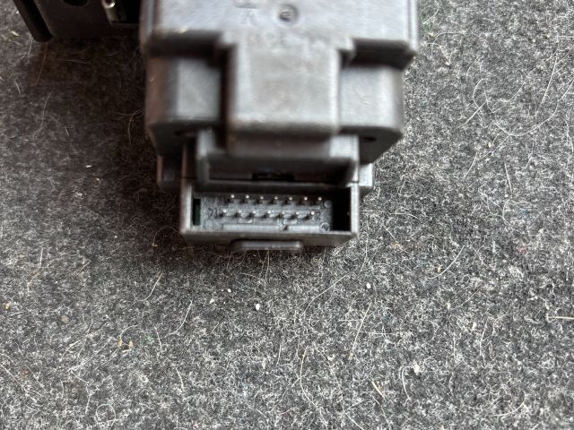 bontott BMW 3 E90 Gyújtáskapcsoló