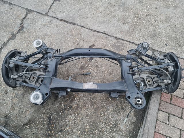 bontott BMW 3 E90 Hátsó Futómű (Részeivel)