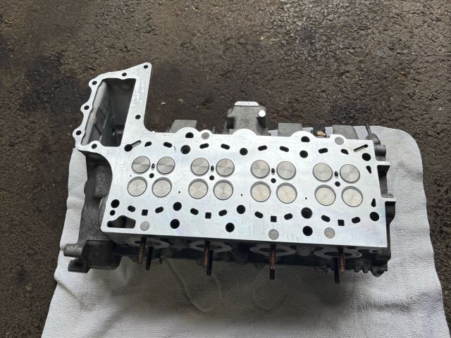 bontott BMW 3 E90 Hengerfej