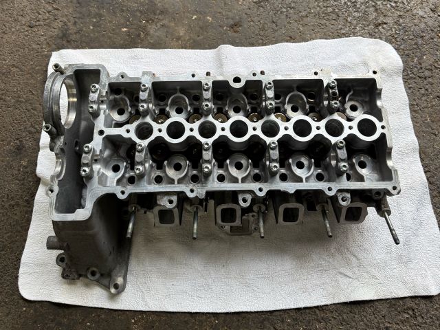 bontott BMW 3 E90 Hengerfej