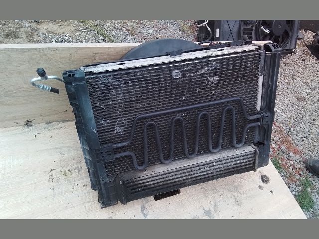 bontott BMW 3 E90 Hűtő Ventilátor(ok), Radiátor(ok) Szett