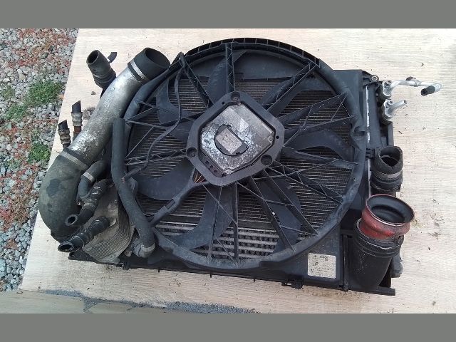 bontott BMW 3 E90 Hűtő Ventilátor(ok), Radiátor(ok) Szett