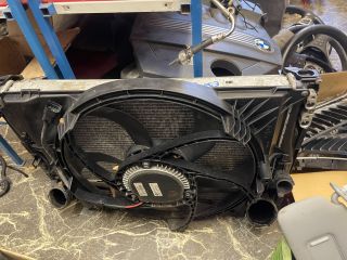 bontott BMW 3 E90 Hűtő Ventilátor(ok), Radiátor(ok) Szett